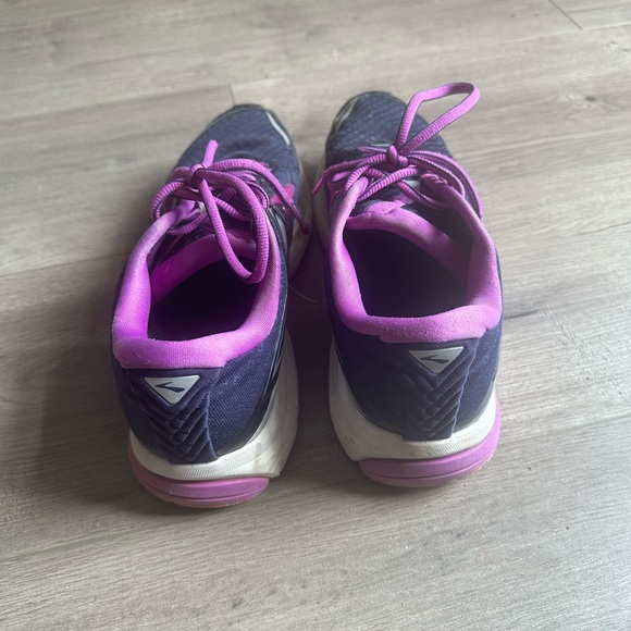 Women’s Brooks Ravenna 8 - size 9 - navy and purple - Picture 5 of 9